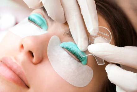 lashes extension salon